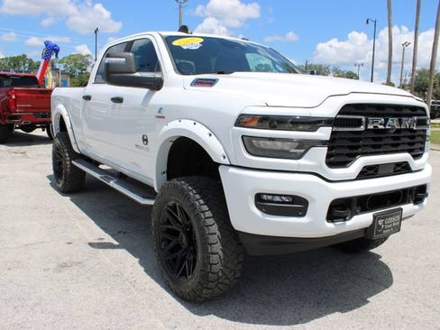 Used 2025 RAM 2500 Big Horn AWD/4WD image 15