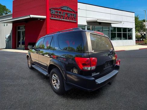 Used 2006 Toyota Sequoia Limited RWD image 3