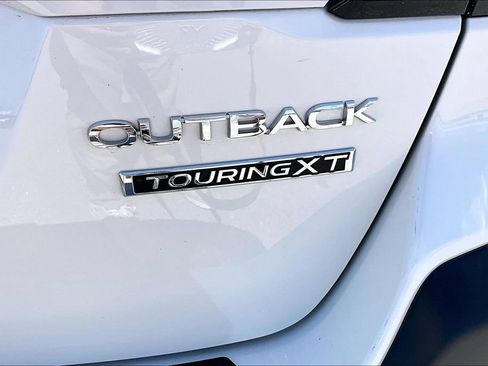 Used 2025 Subaru Outback Touring XT AWD/4WD image 32