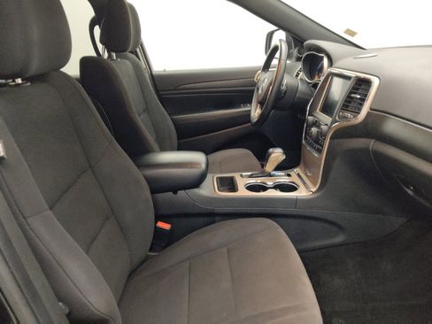 Used 2017 Jeep Grand Cherokee Laredo w/ Quick Order Package 2BE RWD image 21
