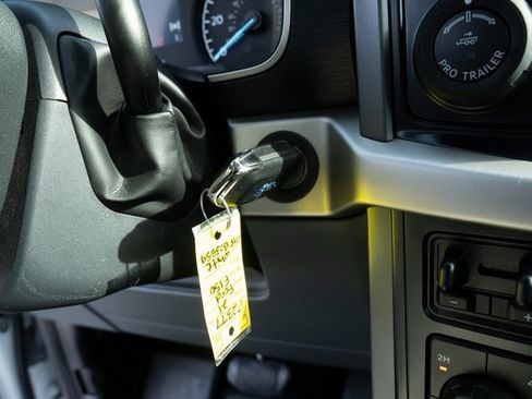 Used 2021 Ford F150 XLT w/ Trailer Tow Package image 22