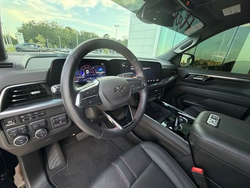 Used 2025 Chevrolet Tahoe RST w/ RST Capability Package AWD/4WD image 12