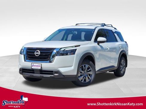 New 2025 Nissan Pathfinder SV image 1