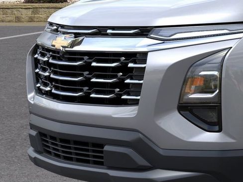 New 2026 Chevrolet Equinox LT w/ Convenience Package II FWD image 13