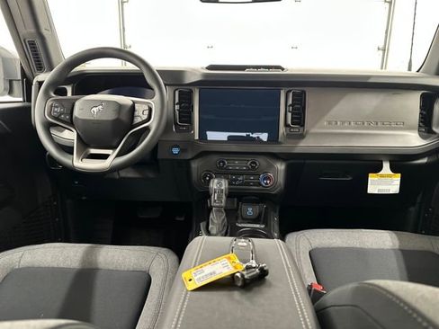 New 2025 Ford Bronco 4-Door image 12