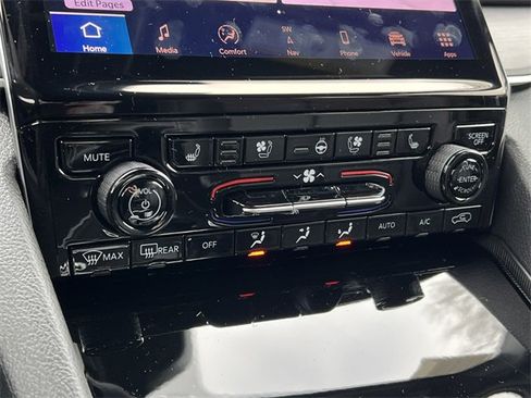 New 2025 Jeep Grand Cherokee L Limited w/ Luxury Tech Group II image 29