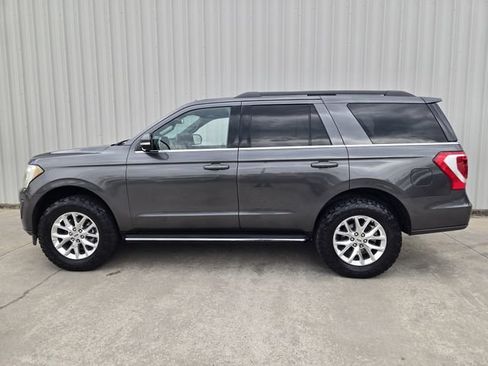 Used 2020 Ford Expedition XLT w/ Equipment Group 202A AWD/4WD image 6
