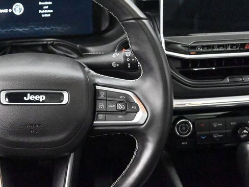 Used 2022 Jeep Compass High Altitude AWD/4WD image 29