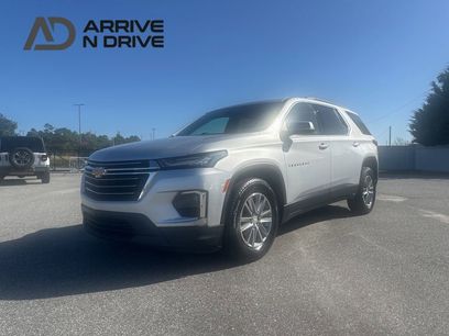 Used 2022 Chevrolet Traverse LT