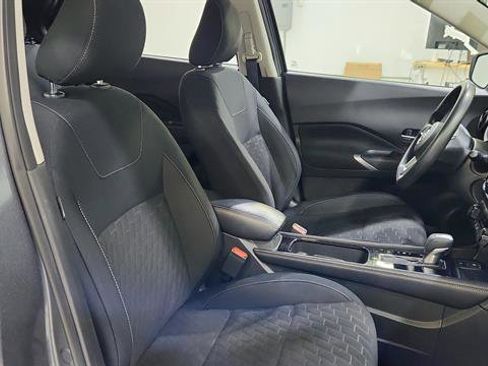 Used 2022 Nissan Kicks SV image 24