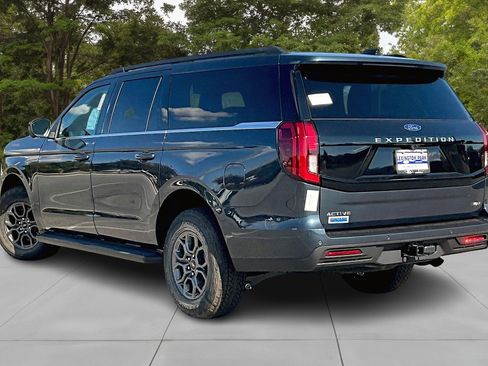 New 2025 Ford Expedition Max Active image 3