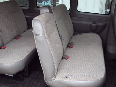 Used 2014 Chevrolet Express 1500 LT w/ LT Preferred Equipment Group AWD/4WD image 12