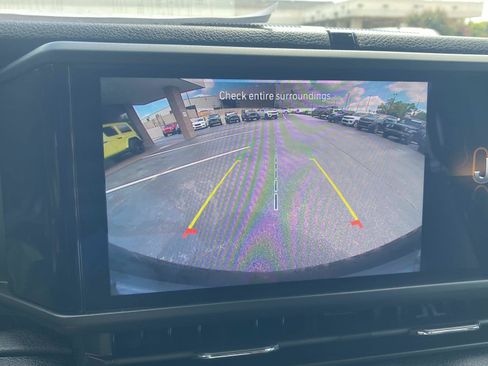 Used 2025 Jeep Wrangler Unlimited Sport AWD/4WD image 28