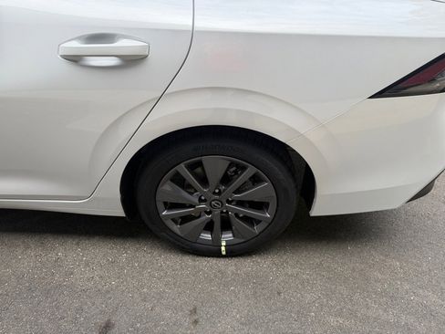 New 2026 Nissan Sentra SL w/ Floor Mat Package FWD image 22
