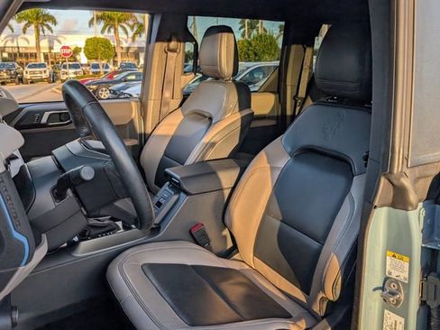 Certified 2023 Ford Bronco Wildtrak image 6