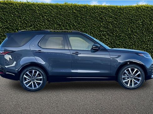 New 2025 Land Rover Discovery Dynamic SE AWD/4WD image 7