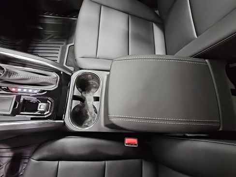 New 2026 GMC Canyon Elevation w/ Convenience Package image 22