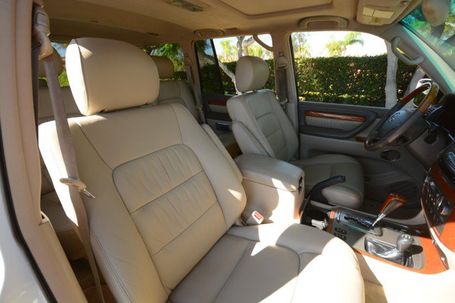 Used 2004 Lexus LX 470 4WD image 34