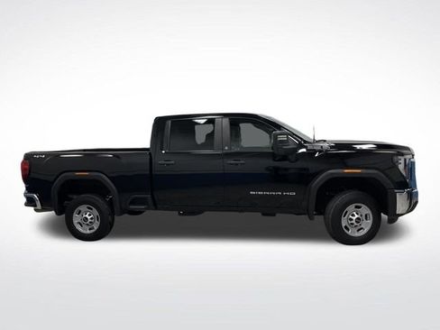 Used 2024 GMC Sierra 2500 Pro image 2