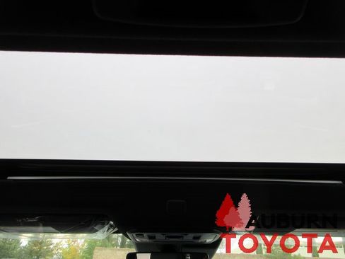 New 2025 Toyota 4Runner TRD Off-Road Premium image 9