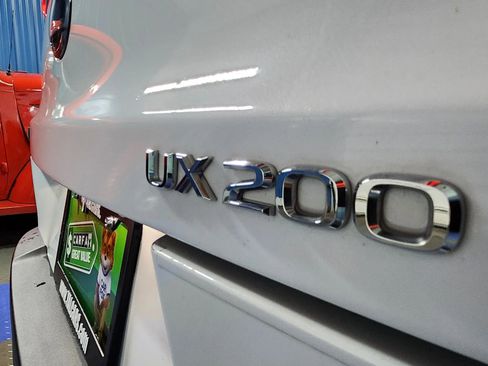 Used 2019 Lexus UX 200 F Sport image 60