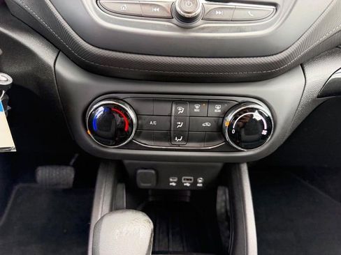 Used 2021 Chevrolet TrailBlazer LS image 13