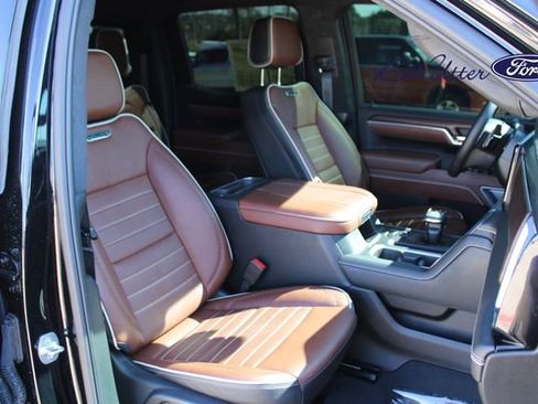 Used 2025 GMC Sierra 1500 Denali Ultimate image 12