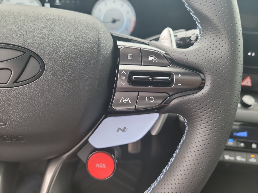 Used 2026 Hyundai Elantra N FWD image 28
