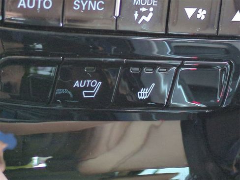 Certified 2023 Acura MDX FWD w/ Technology Package image 24