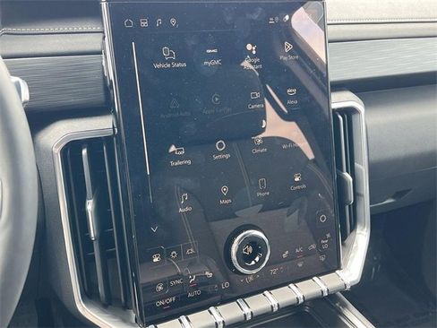 New 2025 GMC Acadia Elevation image 16