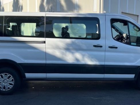 Used 2024 Ford Transit 350 XLT RWD image 3