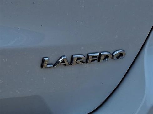 Certified 2021 Jeep Grand Cherokee Laredo AWD/4WD image 16