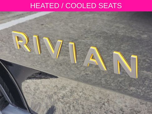 Used 2025 Rivian R1T Premium Tri AWD/4WD image 9