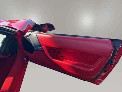 Used 1991 Chevrolet Corvette Convertible image 15