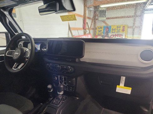 New 2025 Jeep Wrangler Sahara image 10