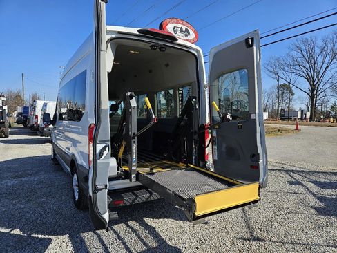 Used 2018 Ford Transit 350 XL image 11