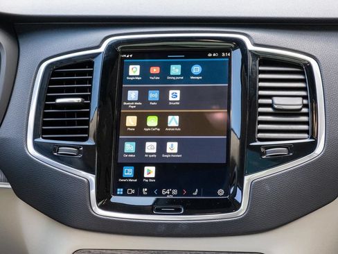 Used 2023 Volvo XC90 B5 Plus w/ Protection Package Premier AWD/4WD image 18