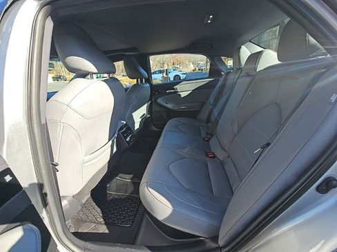 Used 2021 Toyota Avalon Limited w/ Advanced Safety Package image 14