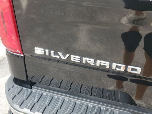 Certified 2022 Chevrolet Silverado 1500 LTZ image 25