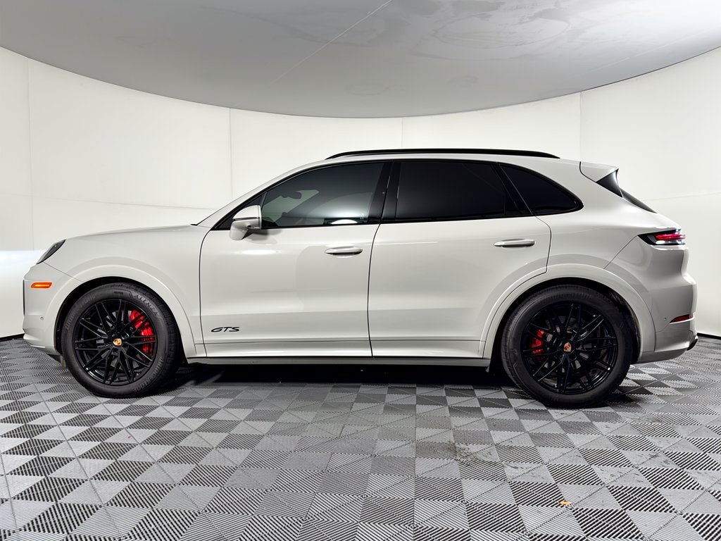 Certified 2025 Porsche Cayenne GTS AWD/4WD image 2