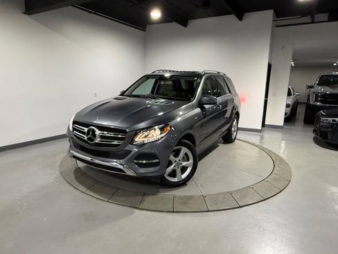 Used 2018 Mercedes-Benz GLE 350 4MATIC w/ Premium 1 Package image 3