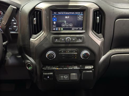New 2026 Chevrolet Silverado 2500 Custom w/ Custom Value Package AWD/4WD image 28