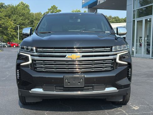 Used 2024 Chevrolet Tahoe Premier AWD/4WD image 3