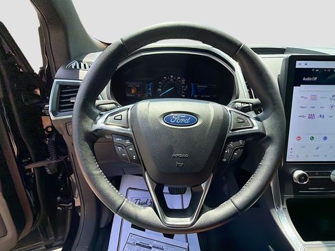 Certified 2024 Ford Edge Titanium w/ Titanium Elite Package AWD/4WD image 11