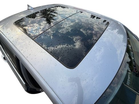 Used 2016 Chrysler 300 C RWD image 28