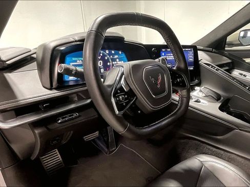 Used 2023 Chevrolet Corvette Stingray Premium Cpe w/ Z51 Performance Package RWD image 6