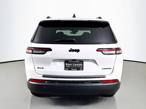 Used 2025 Jeep Grand Cherokee L Limited w/ Black Appearance Package AWD/4WD image 6