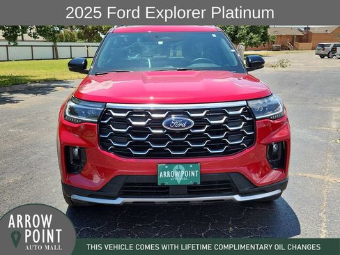Used 2025 Ford Explorer Platinum w/ Ultimate Package AWD/4WD image 3
