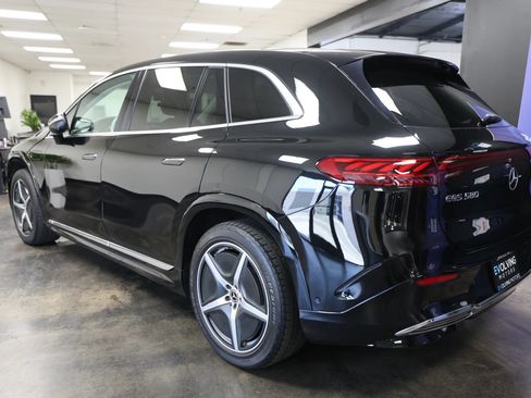 Used 2023 Mercedes-Benz EQS 580 4MATIC SUV image 8