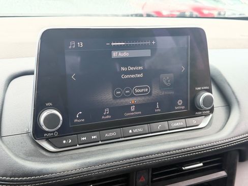 Used 2023 Nissan Rogue S FWD image 22